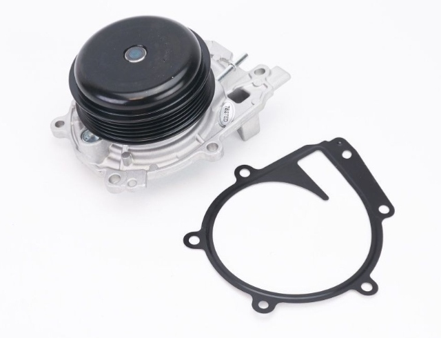 Mercedes Om642 Water pump